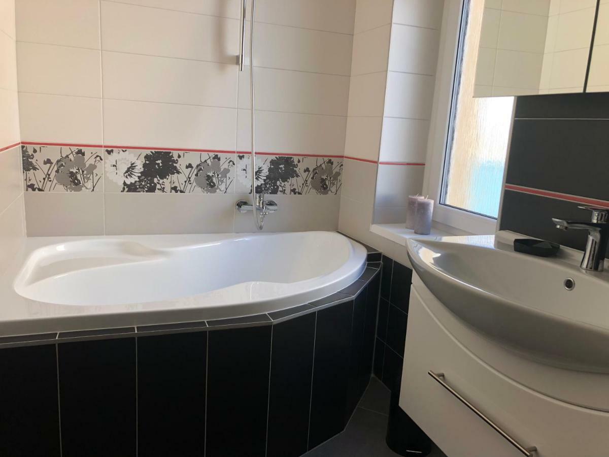 דירות Mariánské Lázně Lili Apartman מראה חיצוני תמונה